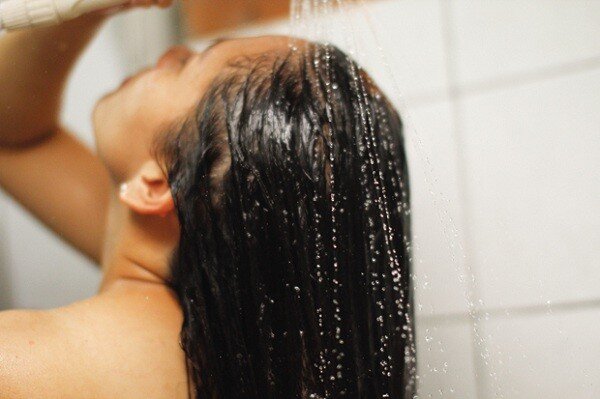 Autumn Hair Loss Uncontrolled: Expert Reveals Optimal Shampoo Timing and 4 Secrets for Salon-Like Shiny, Healthy Hair