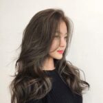 “High Cheekbones? 4 Flattering Hairstyles to Soften Your Features & Enhance Your Natural Beauty”