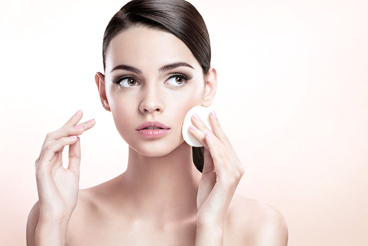 Mistakes to Avoid When Using Cleansers for Makeup Removal