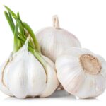 Avoid These 4 Types of Garlic at the Market – A Costly Mistake You Don’t Want to Make!