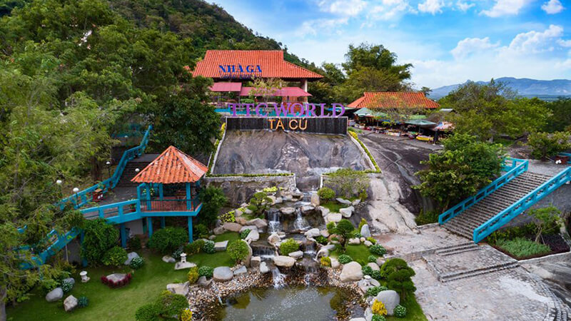 Top 10 Must-Visit Stunning and Iconic Destinations in Lagi for Your Travel Bucket List