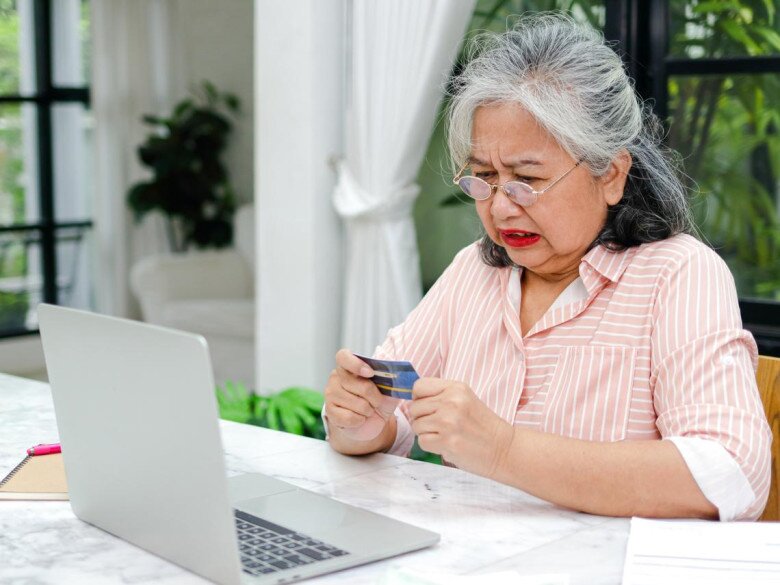 5 Types of People Who Grow Increasingly Anxious in Old Age, Regardless of Wealth or Family Unity