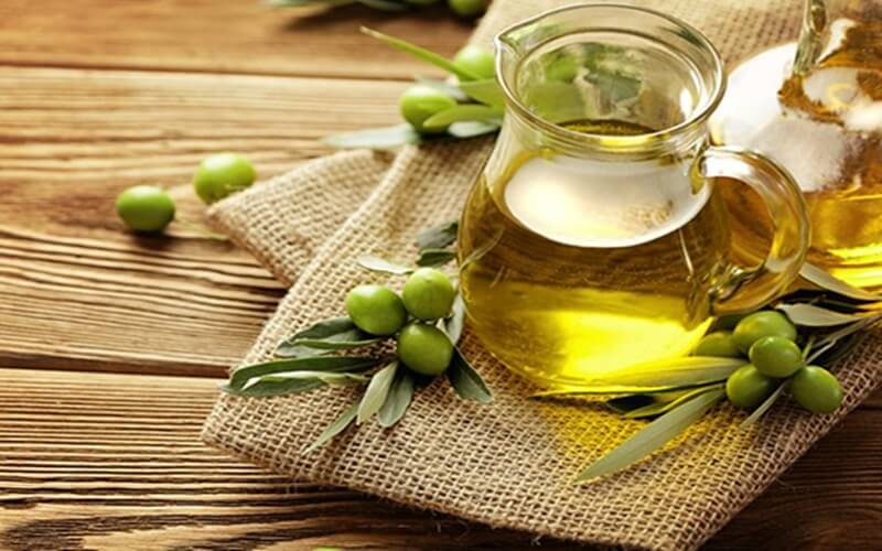 Nurturing Your Baby’s Health: A Guide to Using Olive Oil in Their Diet